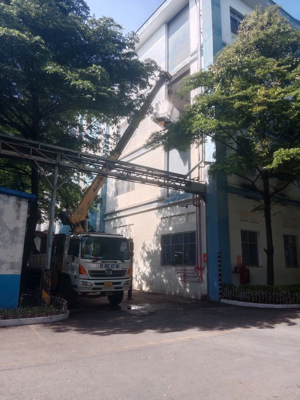 Xe Tải Cầu Bình Dương (10)